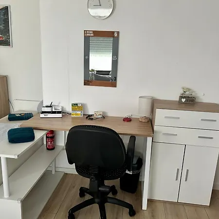 Deine Pension, Family & Friends P3, 5 Beds, 25qm, Check-in 4pm 5am Creglingen